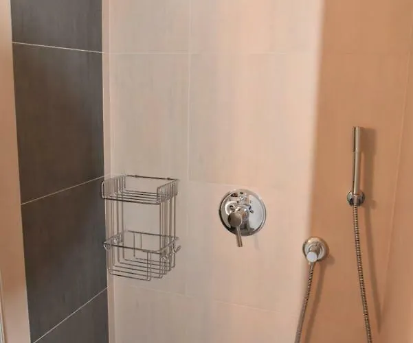 Pina Chantos Apartamento Tisno